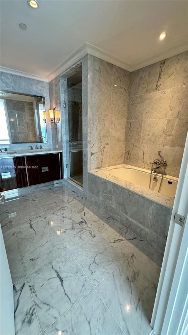 15701 Collins Ave , Unit 3804, Sunny Isles Beach, FL 33160 Photo