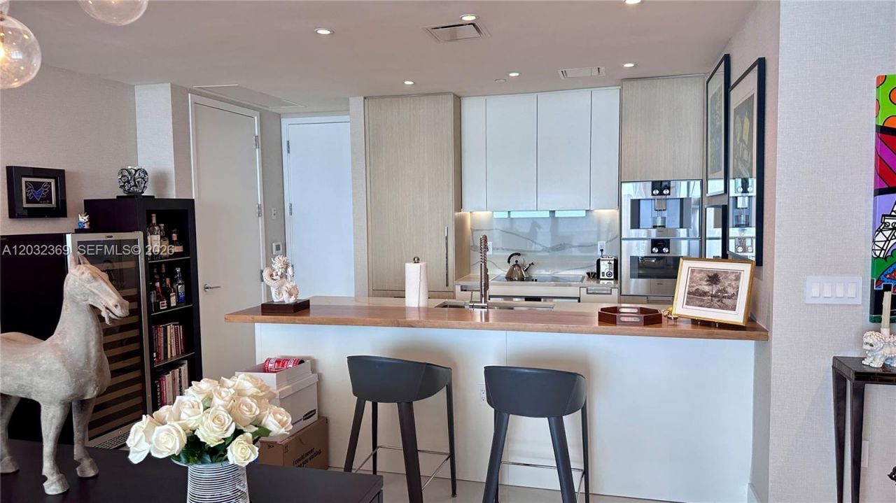 15701 Collins Ave , Unit 3804, Sunny Isles Beach, FL 33160 Photo