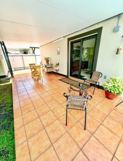 6527 W 22nd Ln , Hialeah, FL 33016 Photo