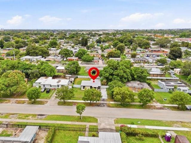 2520 NW 160th St , Miami Gardens, FL 33054 Photo