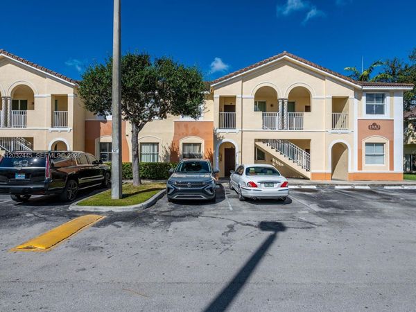 1663 SE 27th Dr , Unit 108, Homestead, FL 33035