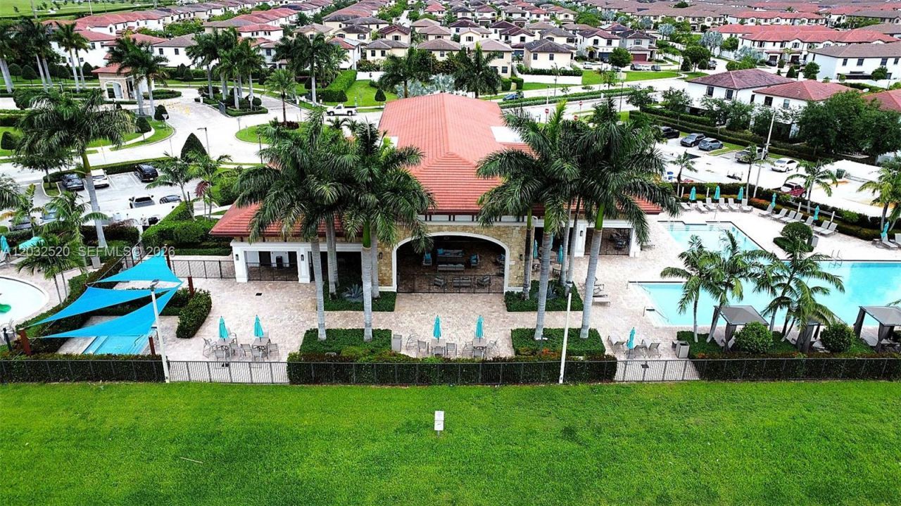 10606 W 32nd Ln , Hialeah, FL 33018 Photo