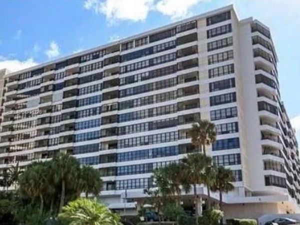 500 Three Islands Blvd , Unit 314, Hallandale Beach, FL 33009