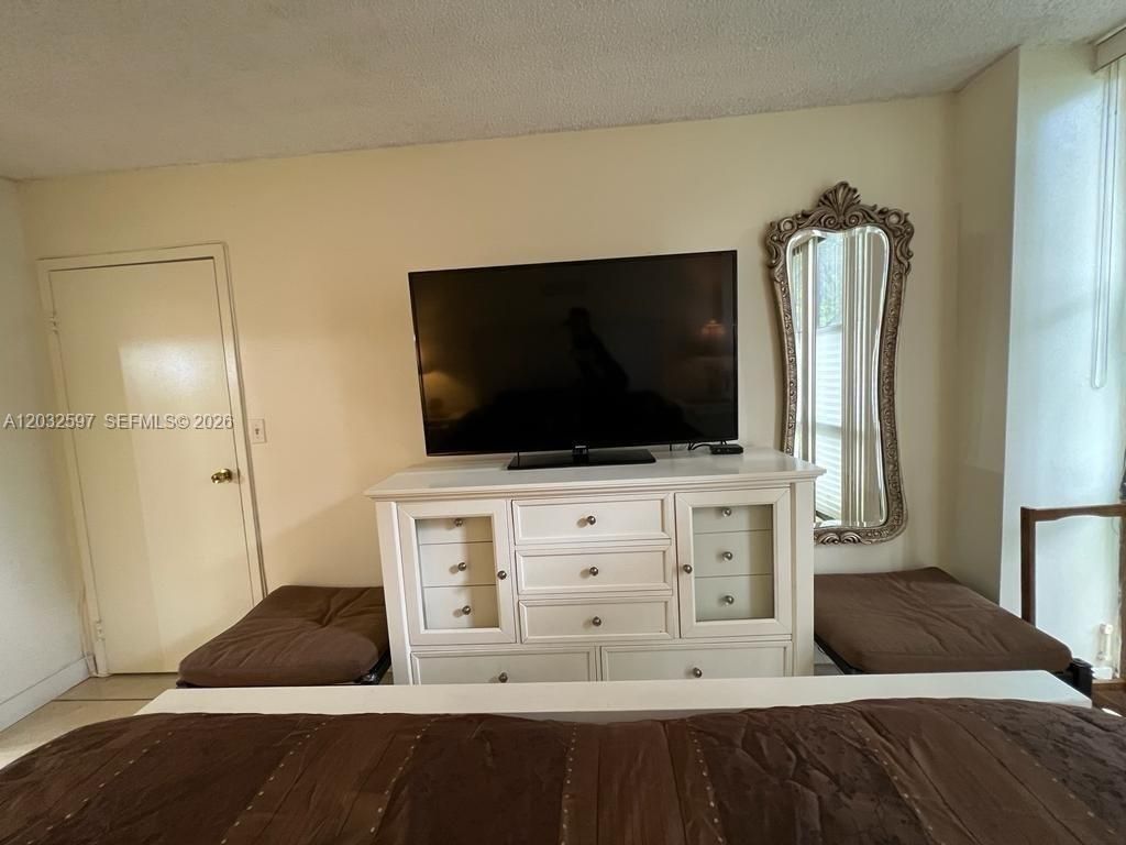17021 N Bay Rd , Unit 103, Sunny Isles Beach, FL 33160 Photo