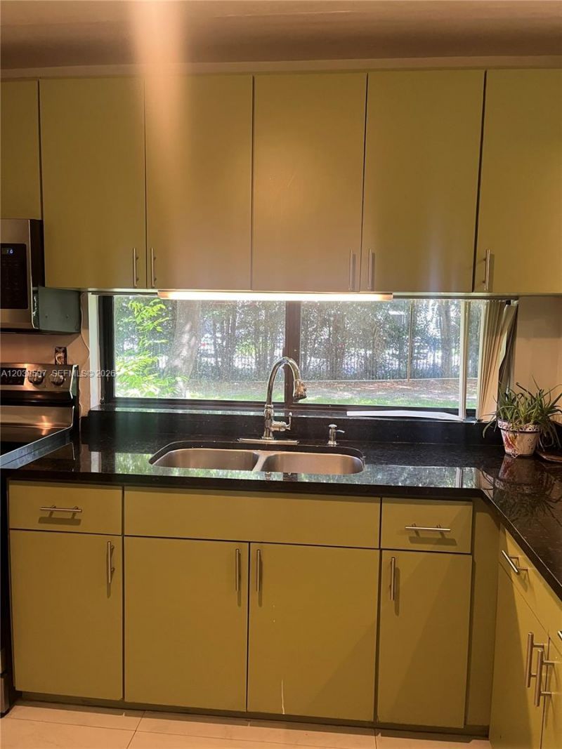 17021 N Bay Rd , Unit 103, Sunny Isles Beach, FL 33160 Photo