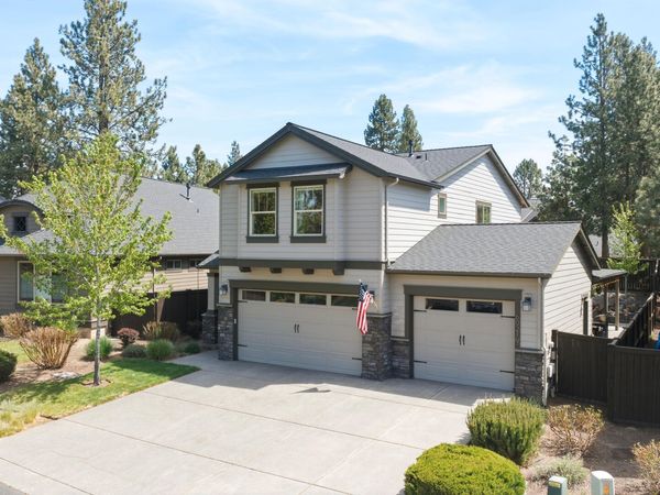60219 Rolled Rock Way, Bend, OR 97702