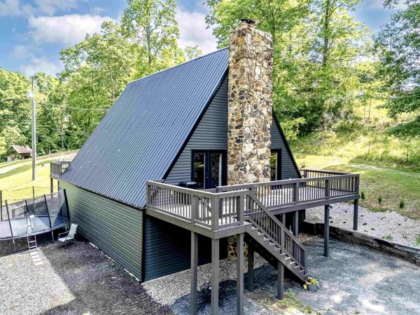 482 Tomo Road , Olive Hill, KY 41164