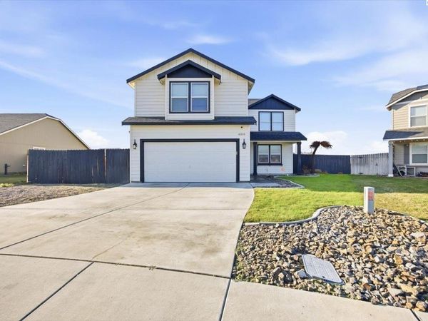 6310 Maryhill Ln, Pasco, WA 99301