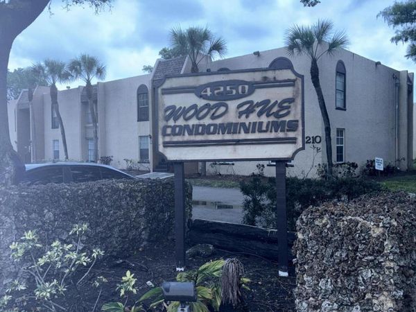 4210 NW 21st Street, Lauderhill, FL 33313