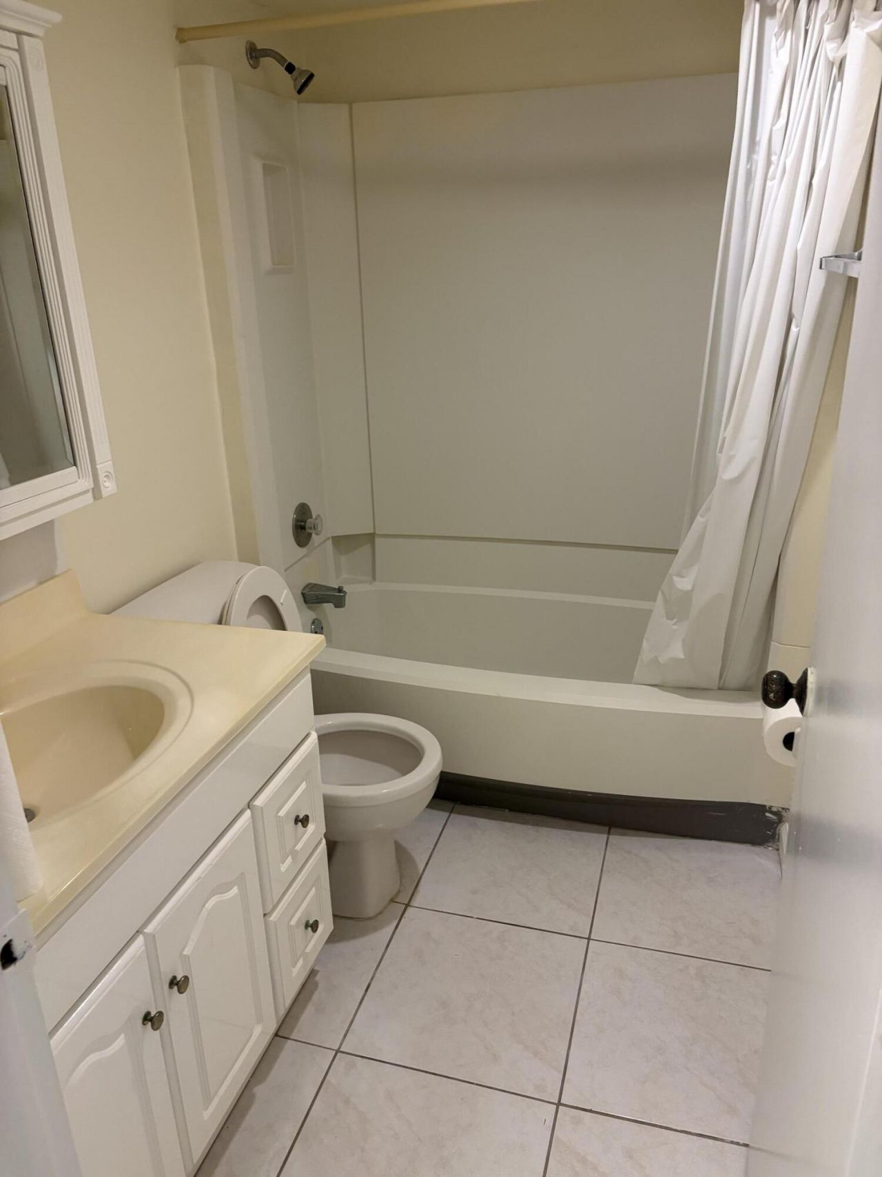 4210 NW 21st Street, Unit 117, Lauderhill, FL 33313 Photo
