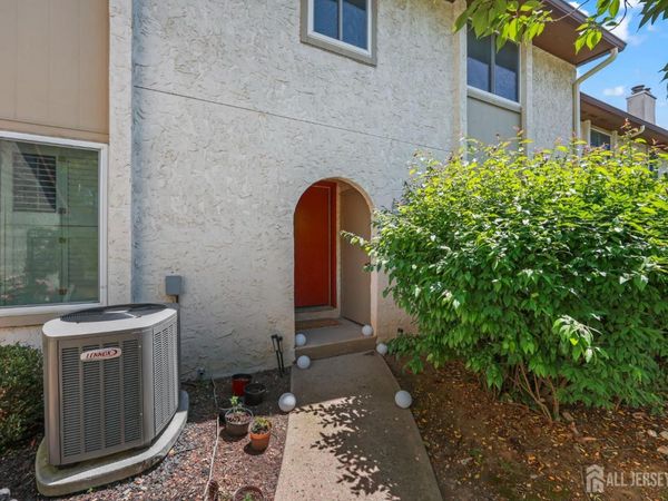 81 Thoreau Drive , Plainsboro, NJ 08536