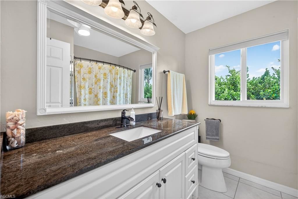 833 North Town And River Dr, Fort Myers, FL 33919 Photo