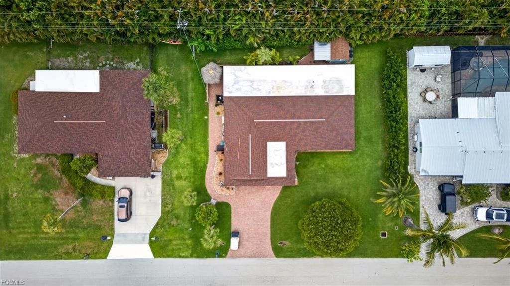 833 North Town And River Dr, Fort Myers, FL 33919 Photo
