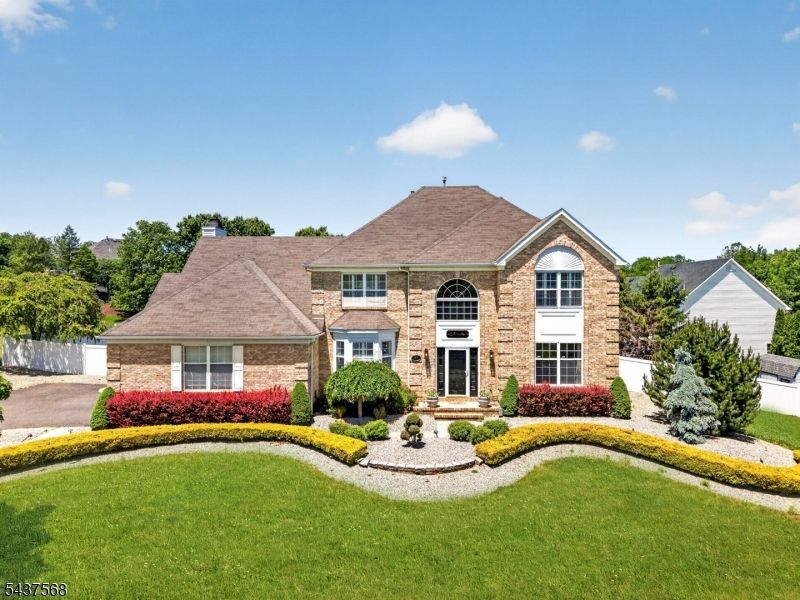 51 Canterbury Dr, Freehold, NJ 07728 Main Photo