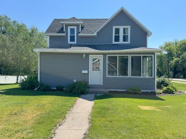 421 Bowling Avenue, Detroit Lakes, MN 56501