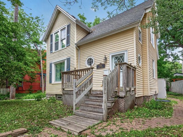 394 Dewey Street, Saint Paul, MN 55104