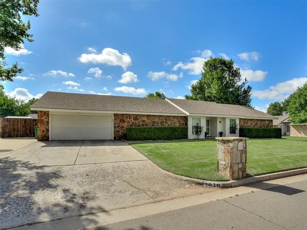 2010 Bonnycastle Lane, Yukon, OK 73099
