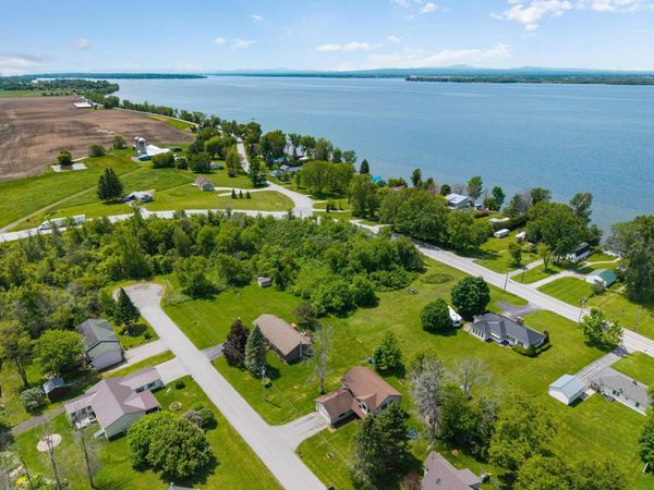 80 Winters Lane Extension, Alburgh, VT 05440