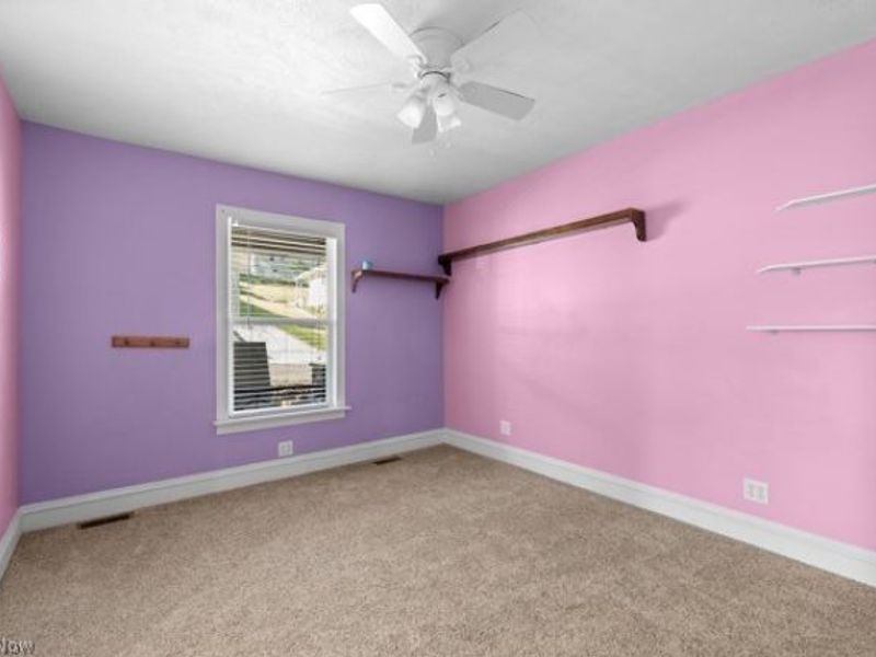 107 Broad Street, Saint Clairsville, OH 43950 Photo 18