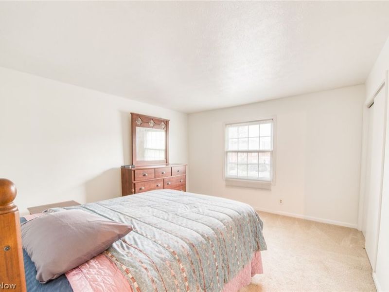 2398 Arlington Drive, Lyndhurst, OH 44124 Photo 10