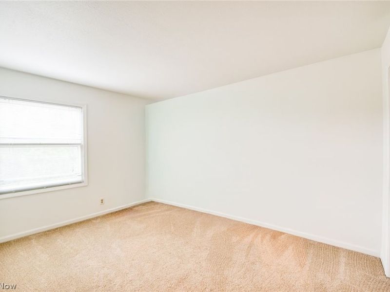 2398 Arlington Drive, Lyndhurst, OH 44124 Photo 13