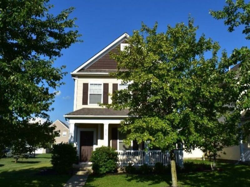 206 Lamplight Court, Delaware, OH 43015 Photo 1