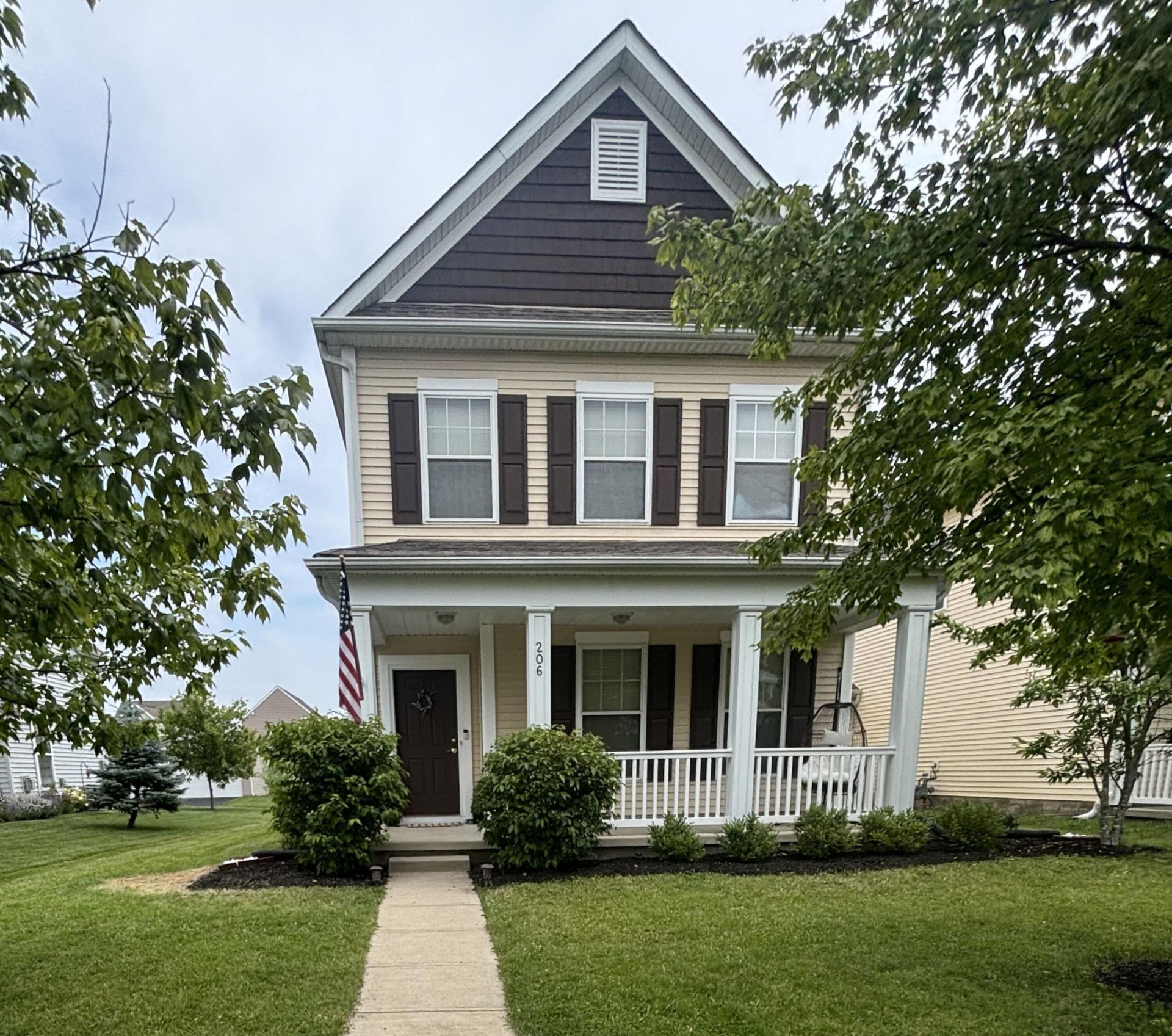 206 Lamplight Court , Delaware, OH 43015 Main Photo