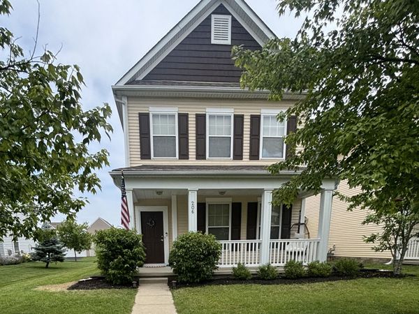 206 Lamplight Court , Delaware, OH 43015