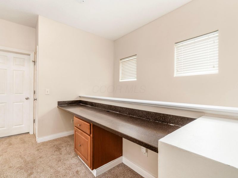 206 Lamplight Court, Delaware, OH 43015 Photo 18