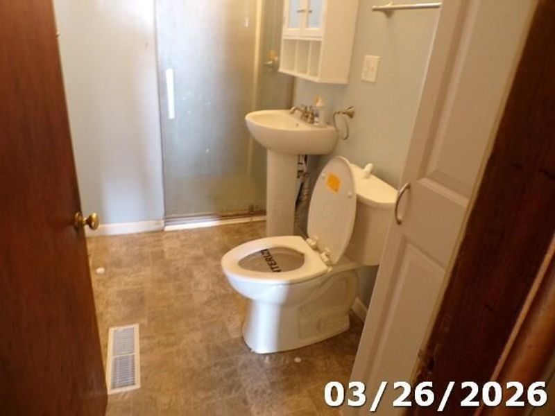 318 Clinton Street, Kenton, OH 43326 Photo 1