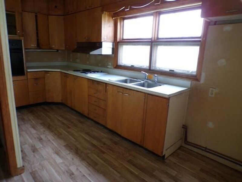 318 Clinton Street, Kenton, OH 43326 Photo 4