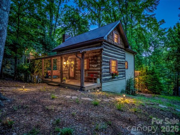 1208 Forest Lake Heights Drive , Nebo, NC 28761