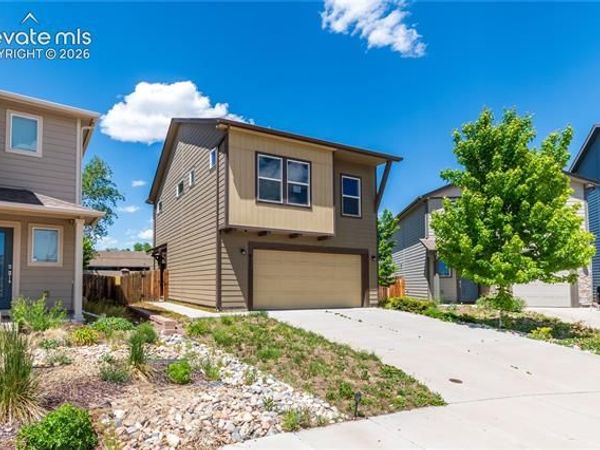 921 Grissom Drive, Colorado Springs, CO 80915