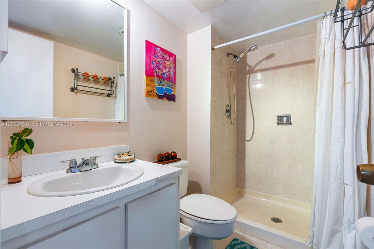 780 NE 69th St, Unit 2404, Miami, FL 33138 Photo