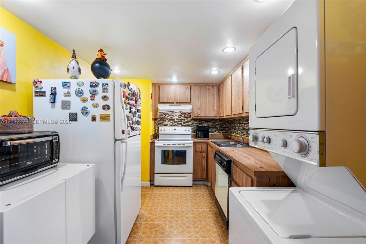 780 NE 69th St, Unit 2404, Miami, FL 33138 Photo