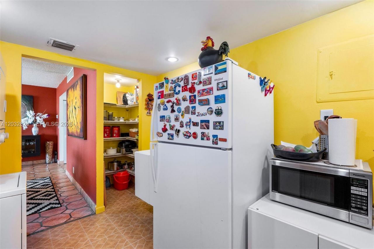 780 NE 69th St, Unit 2404, Miami, FL 33138 Photo