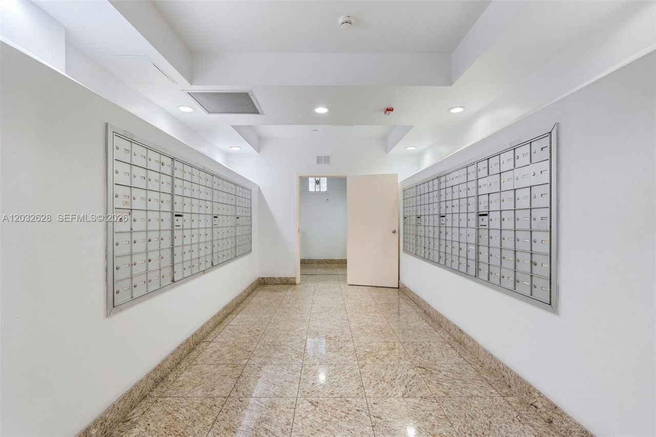 780 NE 69th St, Unit 2404, Miami, FL 33138 Photo