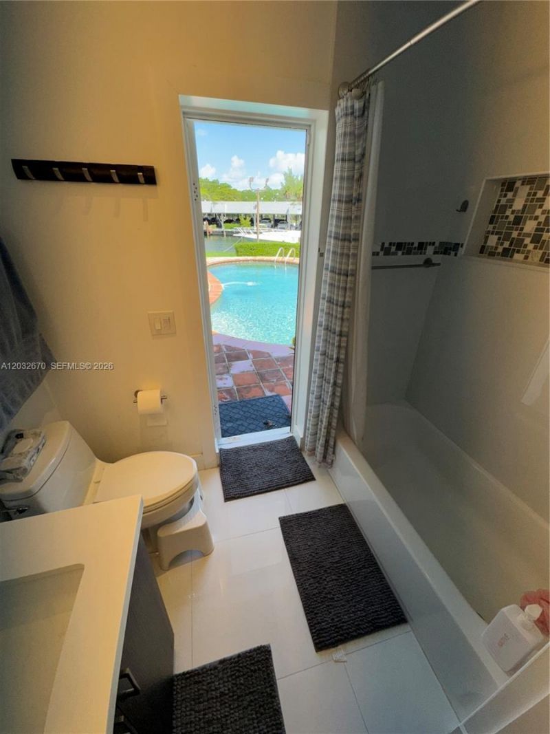 13305 Biscayne Island Ter, North Miami, FL 33181 Photo