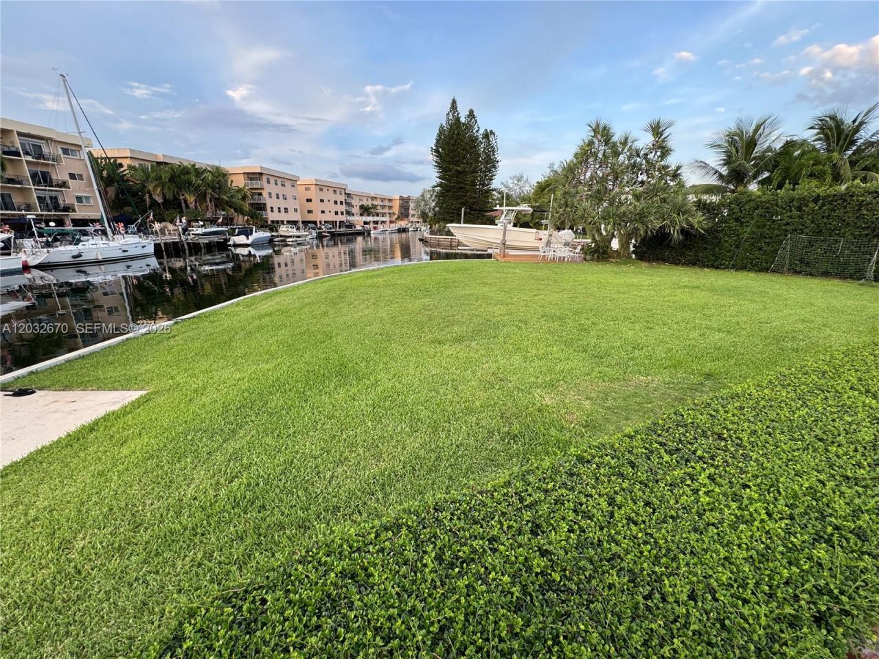 13305 Biscayne Island Ter, North Miami, FL 33181 Photo