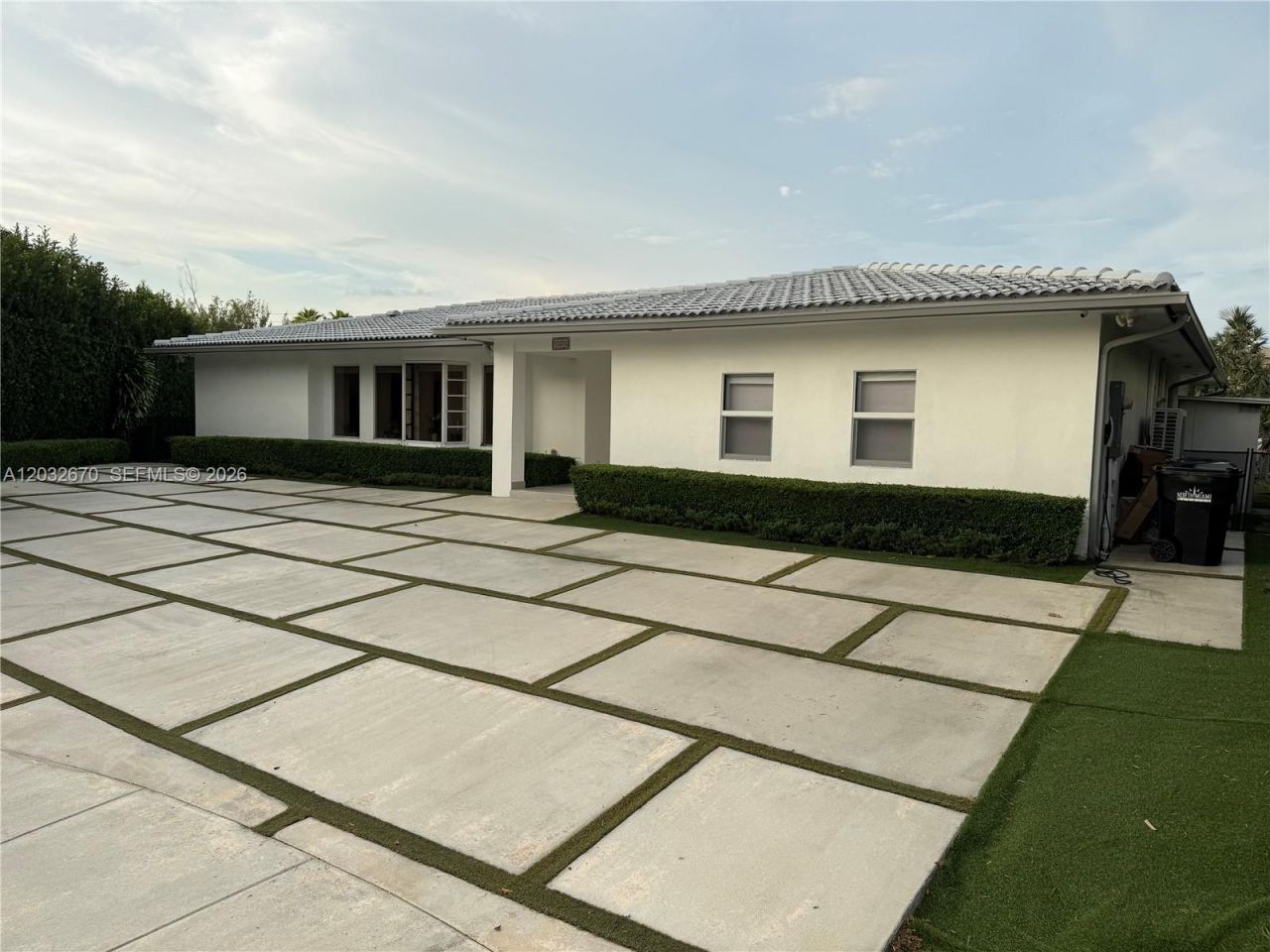 13305 Biscayne Island Ter, North Miami, FL 33181 Photo