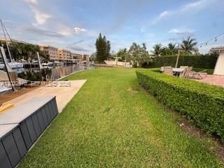 13305 Biscayne Island Ter, North Miami, FL 33181 Photo