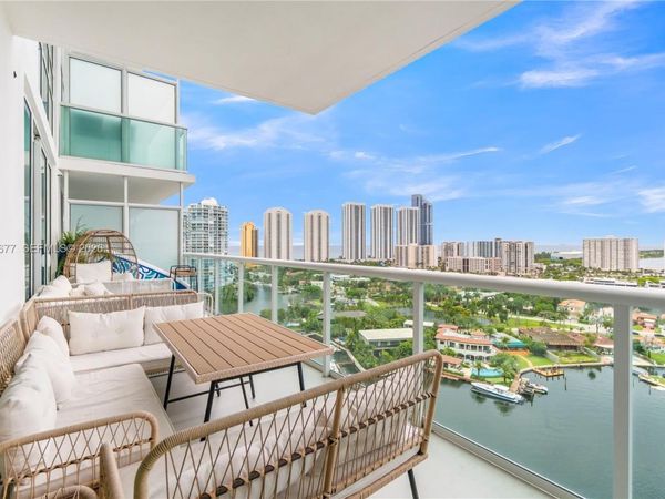 400 Sunny Isles Blvd , Unit 1917, Sunny Isles Beach, FL 33160