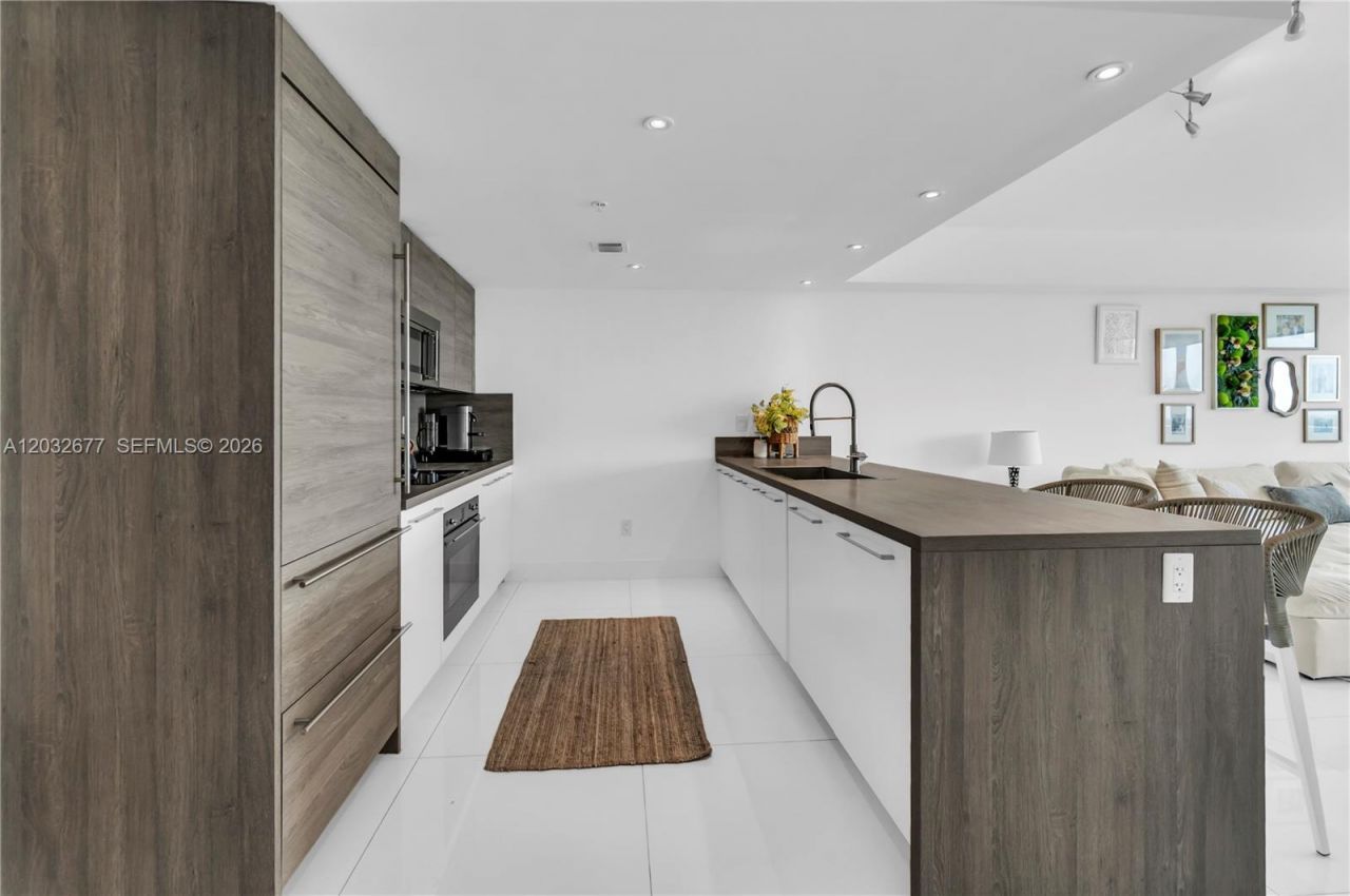 400 Sunny Isles Blvd, Unit 1917   |TW, Sunny Isles Beach, FL 33160 Photo