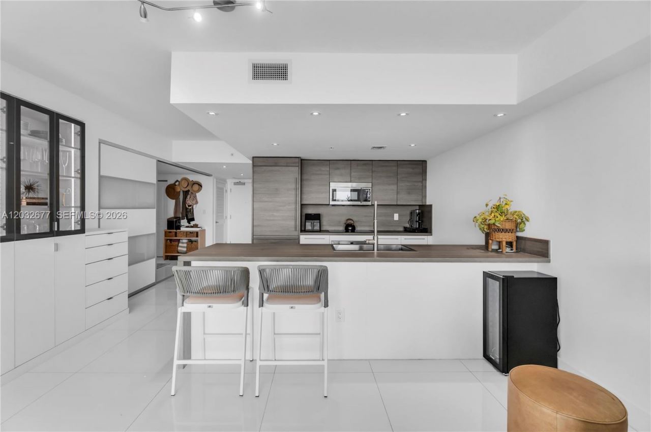 400 Sunny Isles Blvd, Unit 1917   |TW, Sunny Isles Beach, FL 33160 Photo