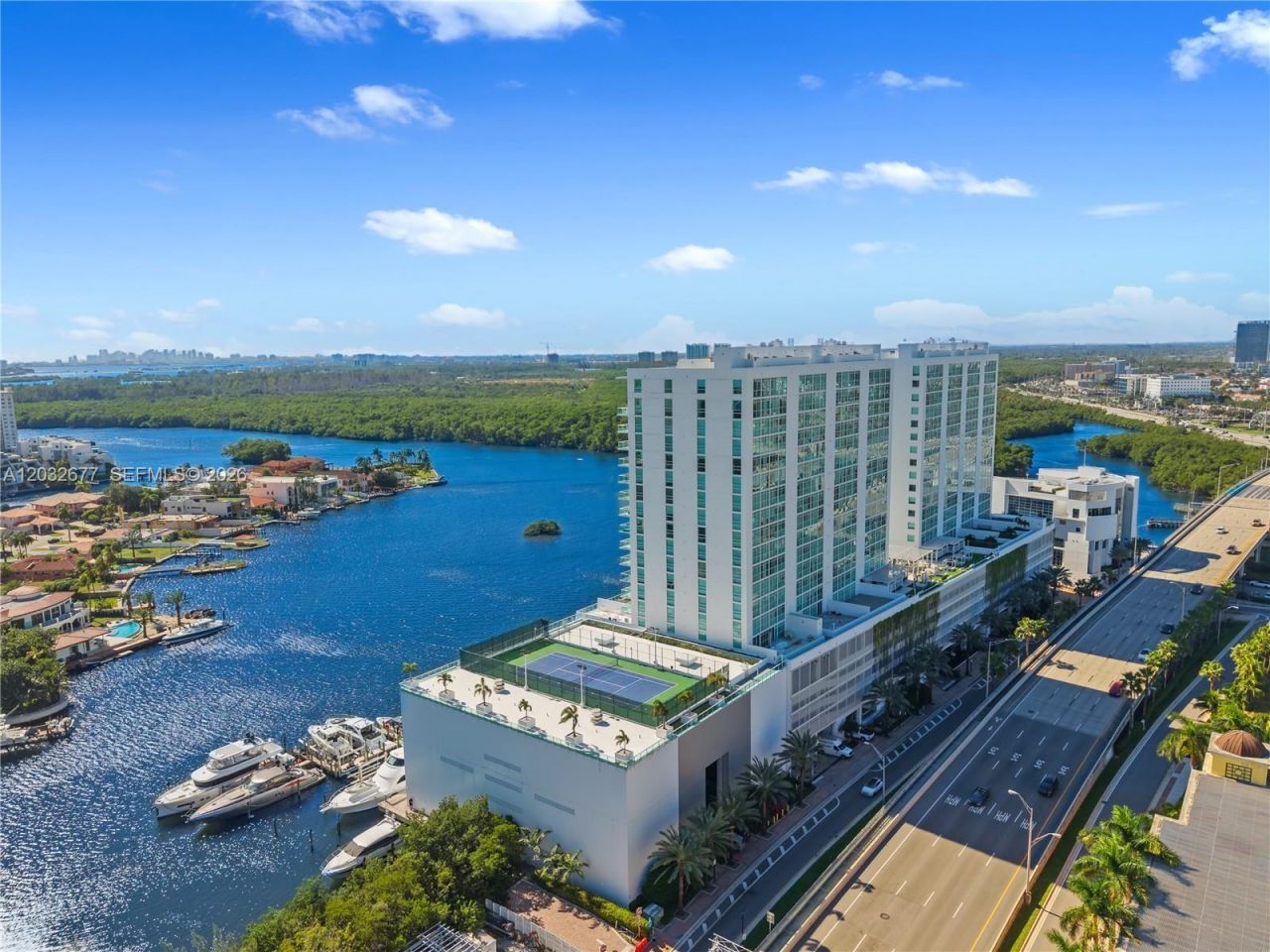 400 Sunny Isles Blvd, Unit 1917   |TW, Sunny Isles Beach, FL 33160 Photo