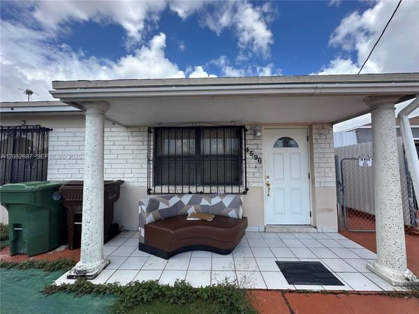 4596 E 8th Ct , Hialeah, FL 33013