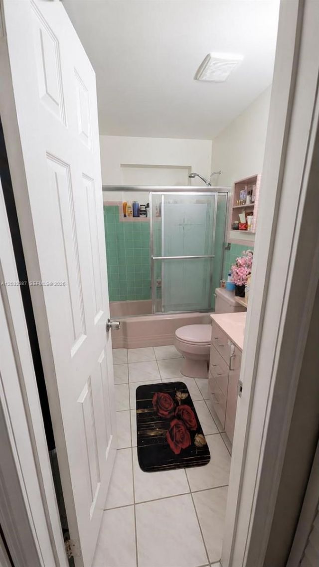 4596 E 8th Ct, Hialeah, FL 33013 Photo