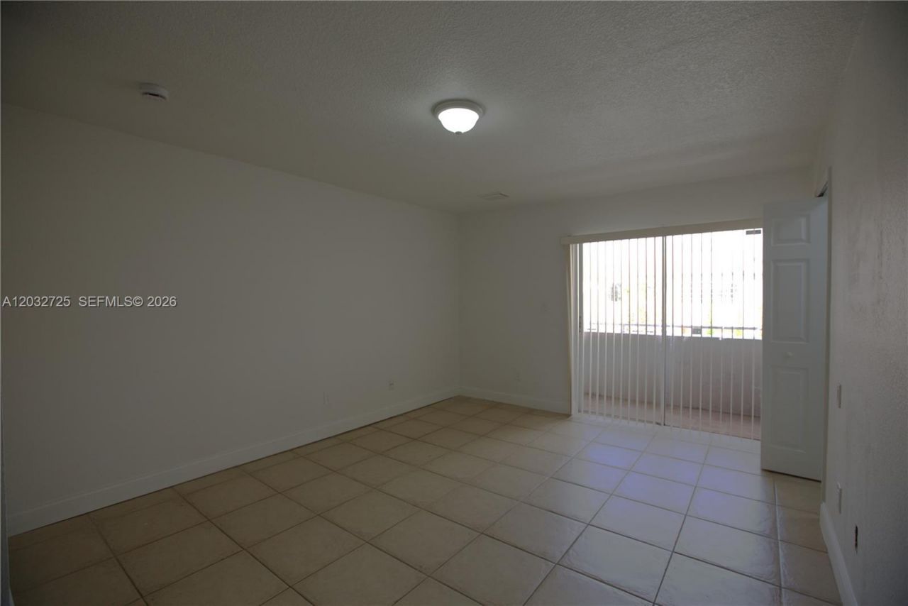 6475 SW 129th Ave , Miami, FL 33183 Photo