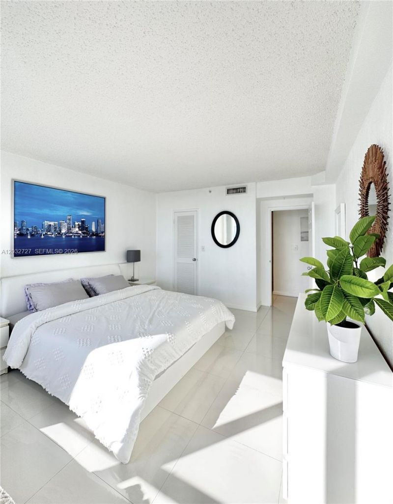 1500 Bay Rd , Unit 820S, Miami Beach, FL 33139 Photo