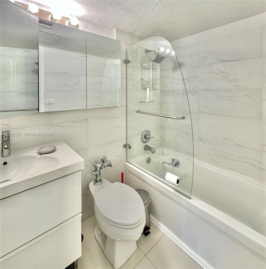 1500 Bay Rd , Unit 820S, Miami Beach, FL 33139 Photo